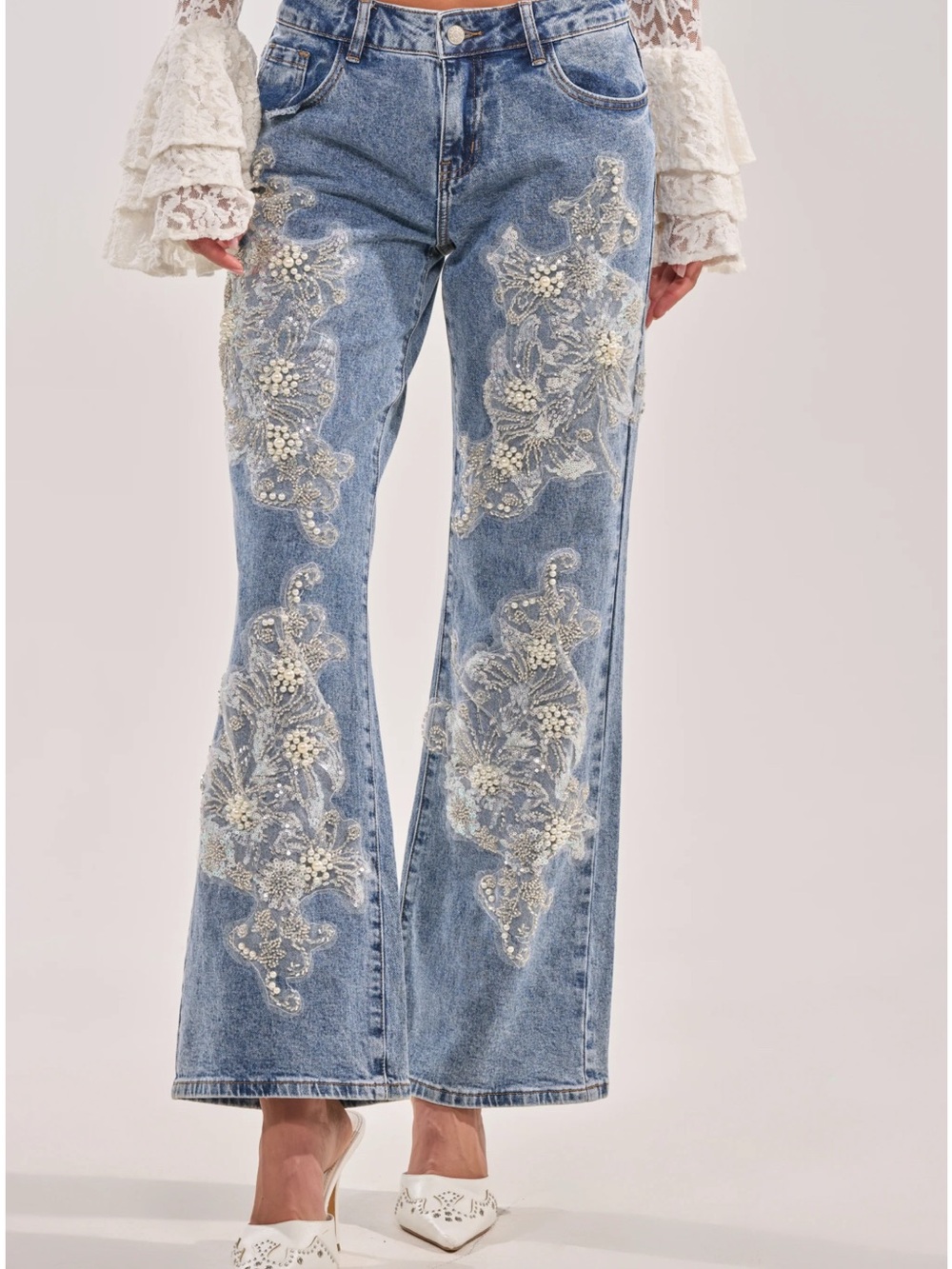 AKIRA BILLIONAIRE BELLE RHINESTONE AND PEARL JEANS - Size 34